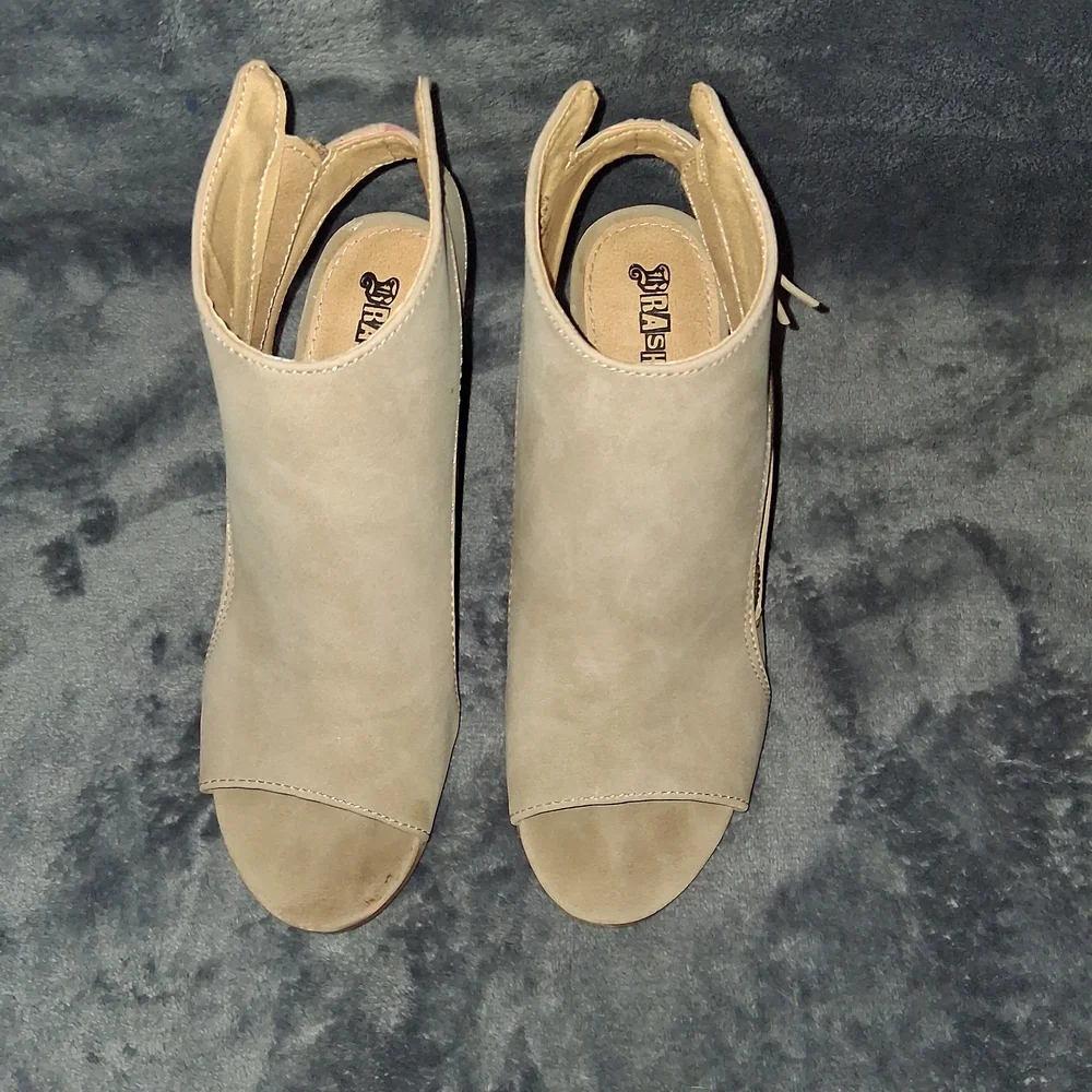 Brash Taupe Wedge Booties with Zipper - Picture 1 of 7